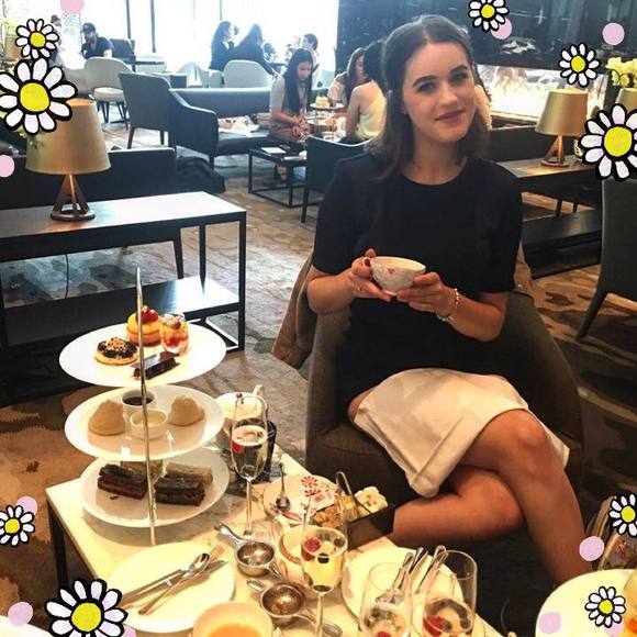 Meet your Posher, Cayleigh - Picture 1 of 1